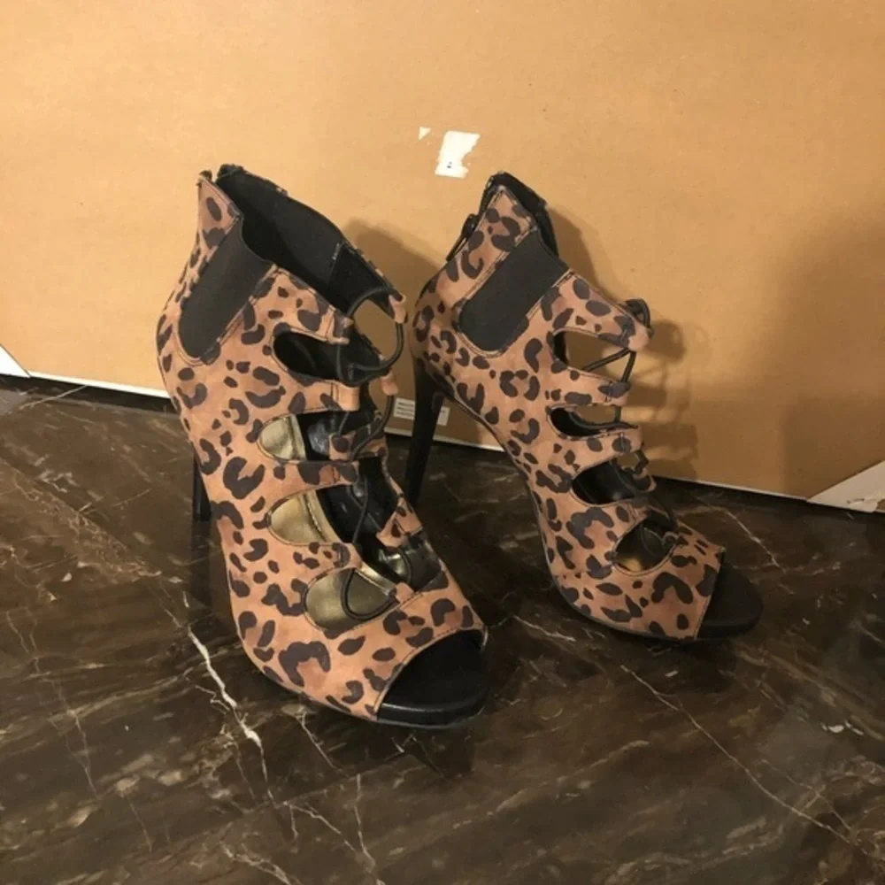 Jennifer Lopez Heels